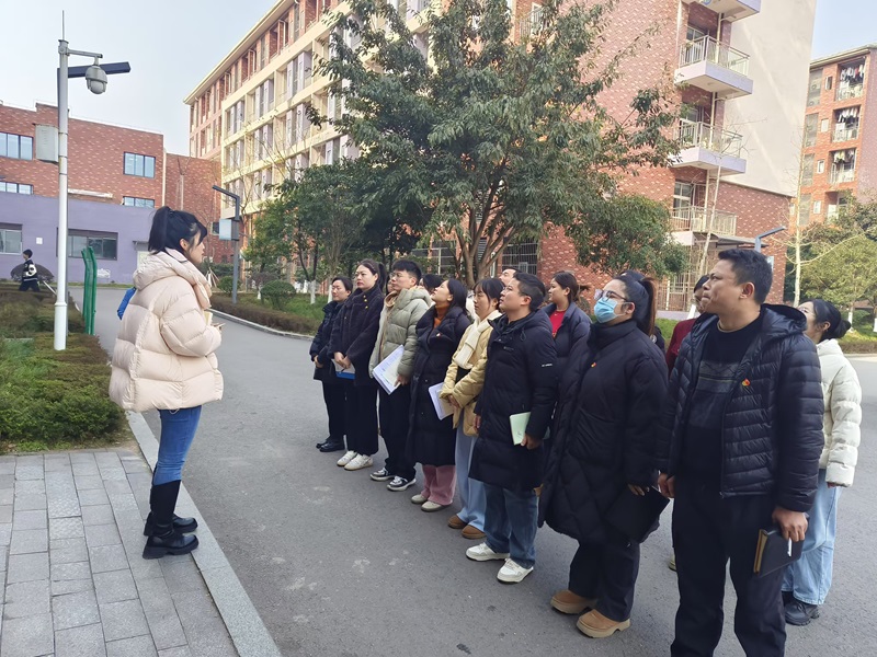 集合讲话.jpg