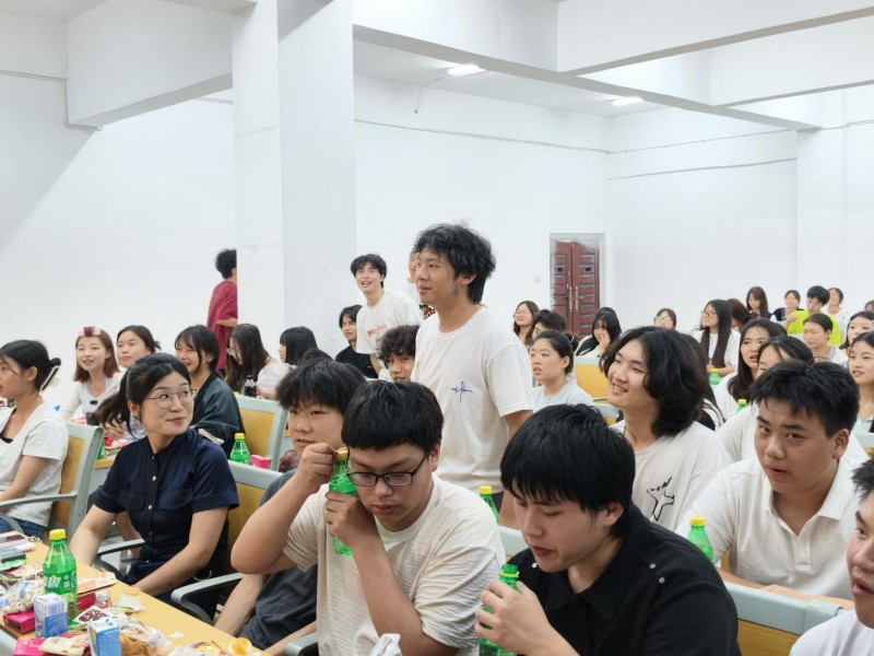 NaWw_1779930183714054395.jpg 茶话会3.jpg