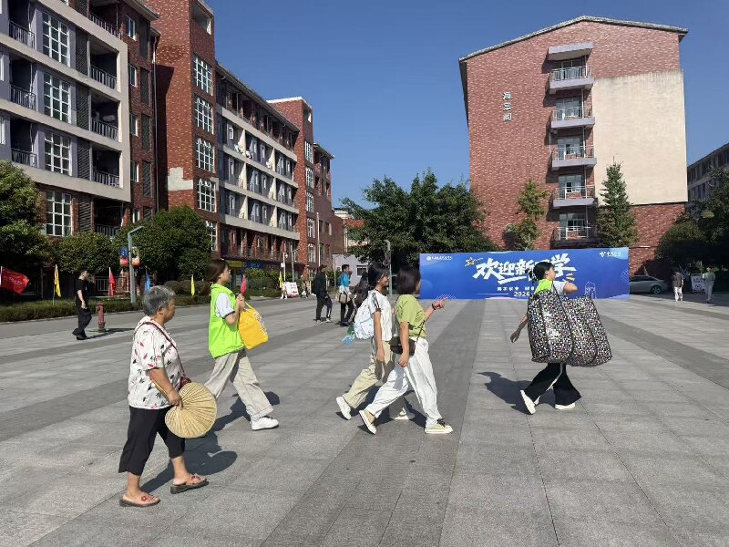 VRZs_1788340646345087606.jpg